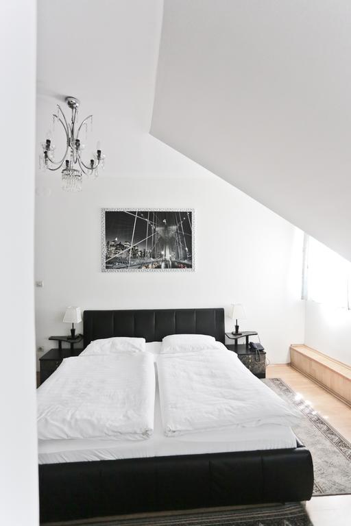 Hotel Martini Zagreb Hotel And Restaurant セスヴェテ 部屋 写真